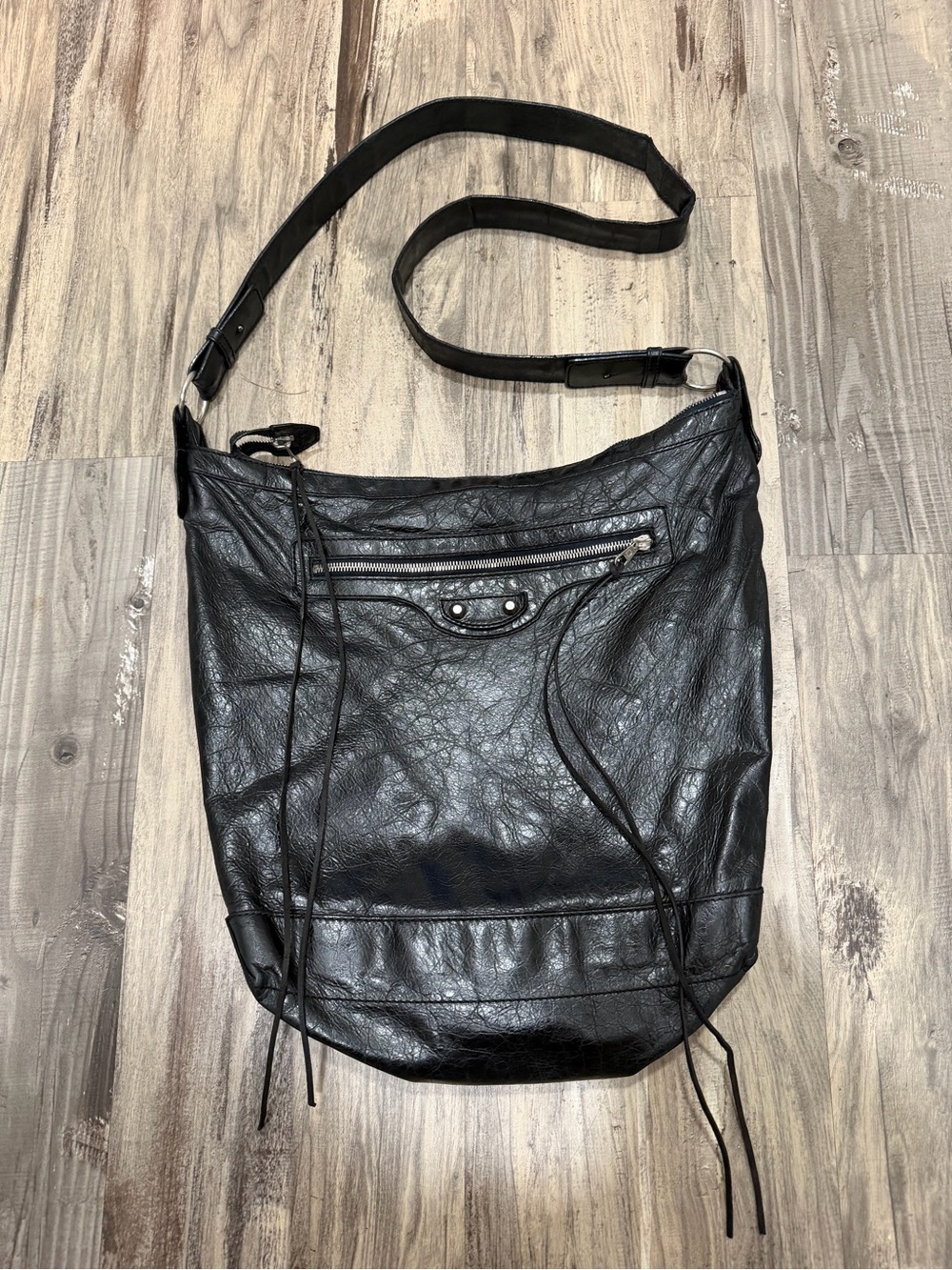 Balenciaga RARE the day crossbody city bag hobo moto bag black XL courier